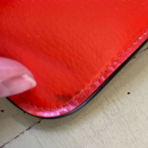 Vintage 1960’s70’s orange faux leather wristlet. - Picture 5 of 16